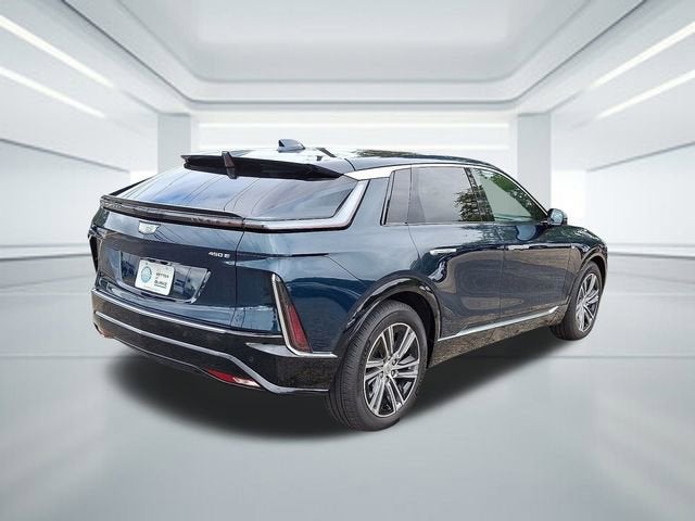 2025 Cadillac LYRIQ Luxury 1