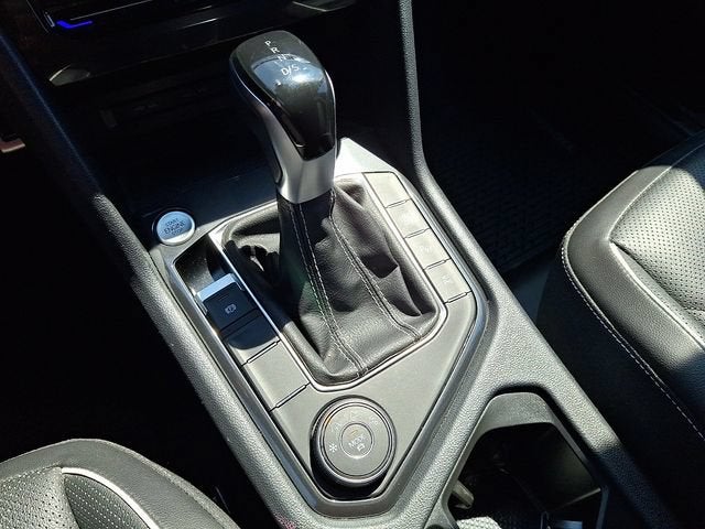 2022 Volkswagen Tiguan 2.0T SEL R-Line