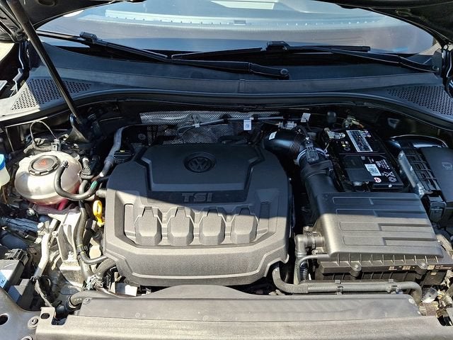 2022 Volkswagen Tiguan 2.0T SEL R-Line